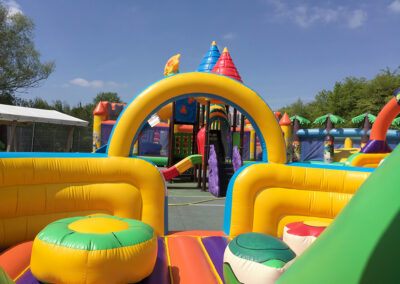 camping Saint-Palais-sur-mer 17 avec aire de jeux enfants gonflables gratuite