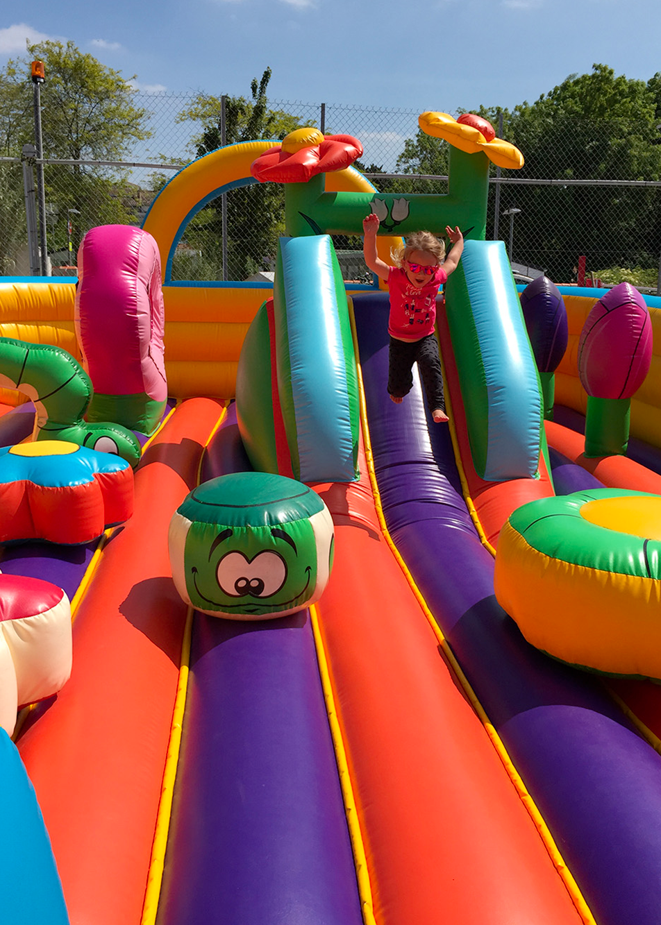Camping Les Ormeaux Aire de jeux enfants 21