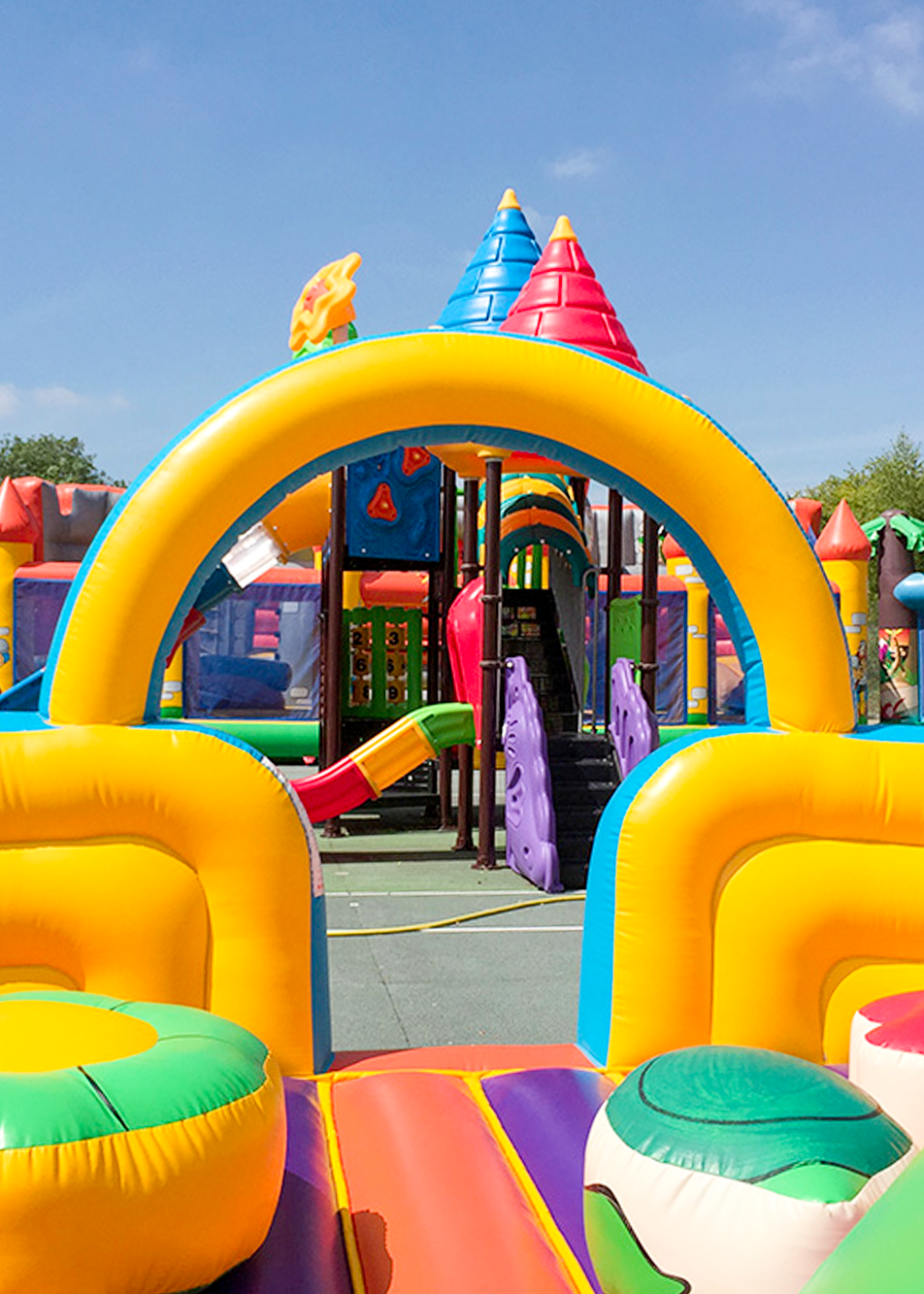 Camping Les Ormeaux Aire de jeux enfants 24