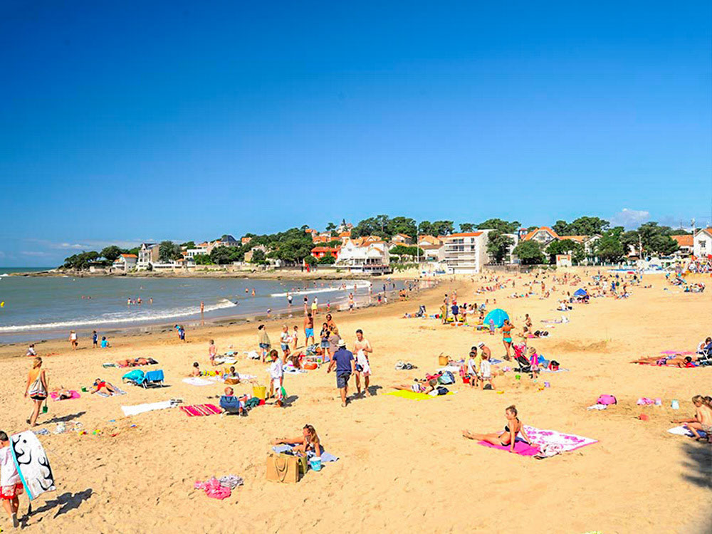 img-1 Camping Les Ormeaux St Palais sur Mer Plage 3 Bureau